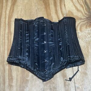 Corset adjustable black lace strong connections, size 22 @A9